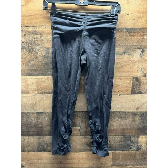 Lululemon Women's Ruched Waist Capri Leggings Size 4 - Picture 1 of 3